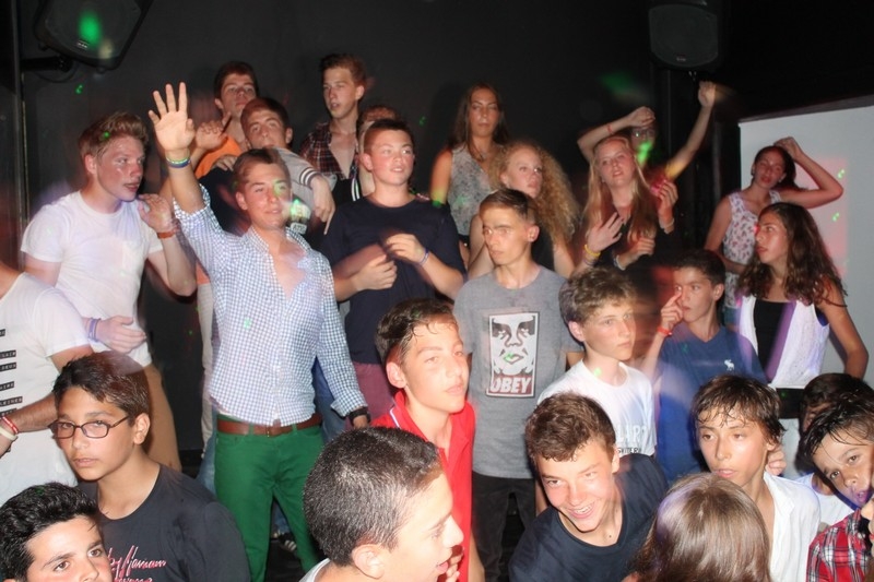 Village Camps International Summer Camp Leysin, Switzerland 2025-08-09 https://www.villagecamps.com/journals_admin/images/682-17-disco (118).jpg